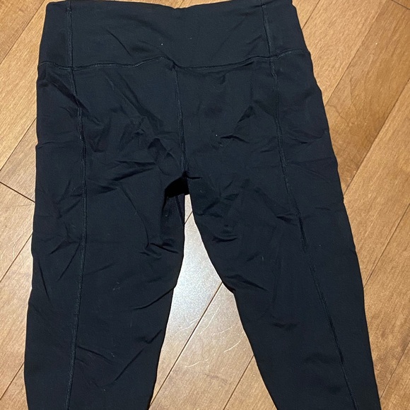 Victoria Secret capri workout pants - Picture 1 of 2